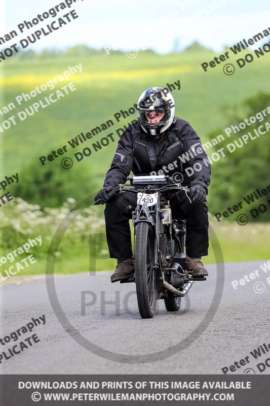 Vintage motorcycle club;eventdigitalimages;no limits trackdays;peter wileman photography;vintage motocycles;vmcc banbury run photographs